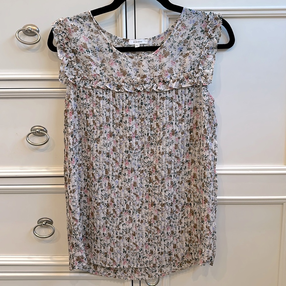 Pleione Pleated Ladies Blouse Small EUC